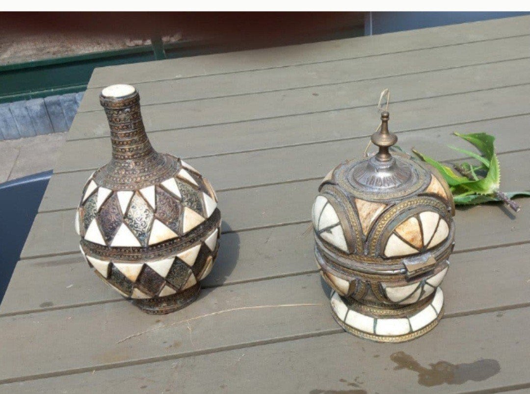 2 Marokaanse decoratiestukken van echt been, hsndwerk, Ophalen