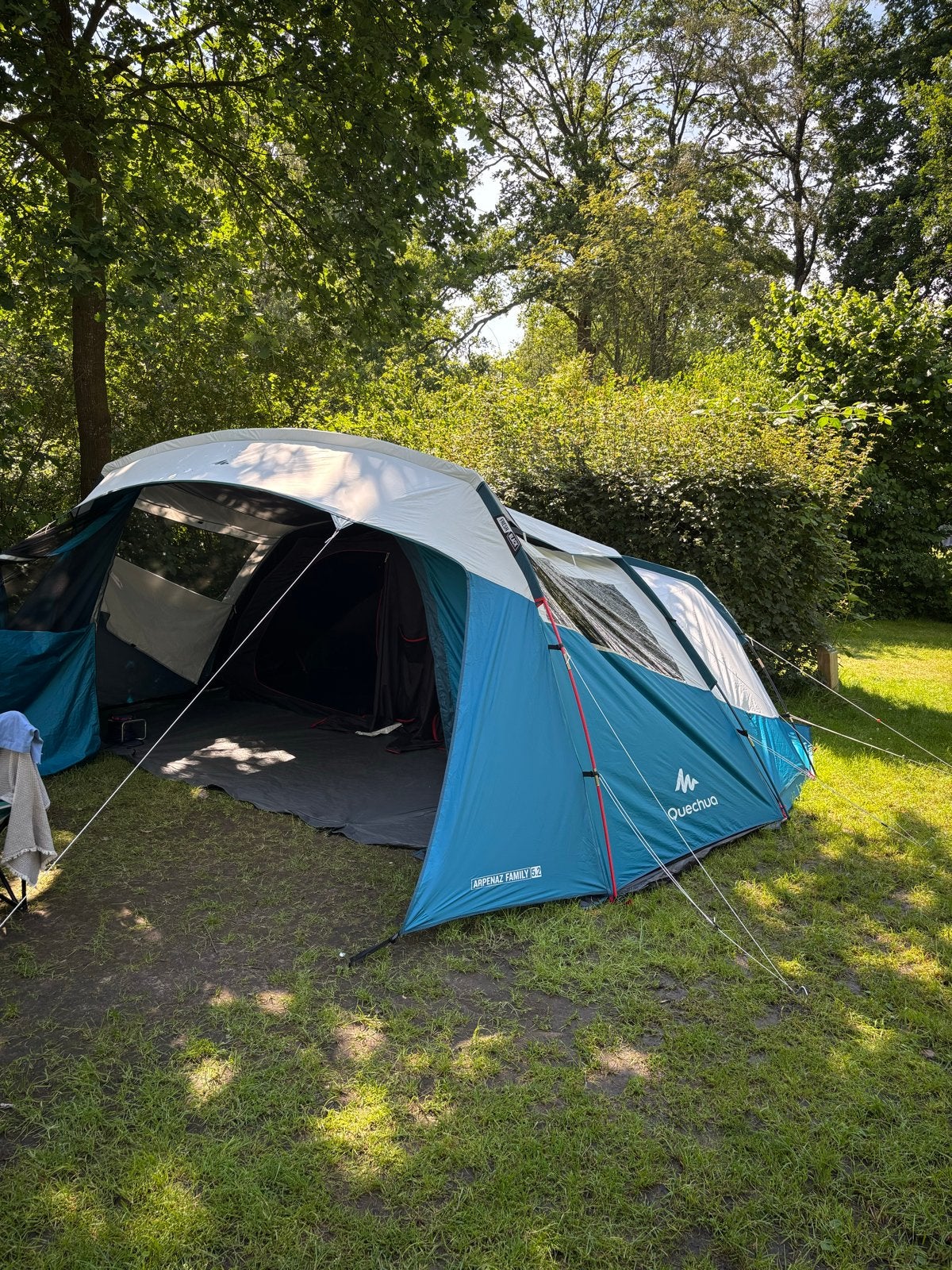 Quechua Arpenaz Family 5.2 tent - Goed onderhouden, Caravans en Kamperen, Tenten, Ophalen of Verzenden, Gebruikt, Tot en met 4