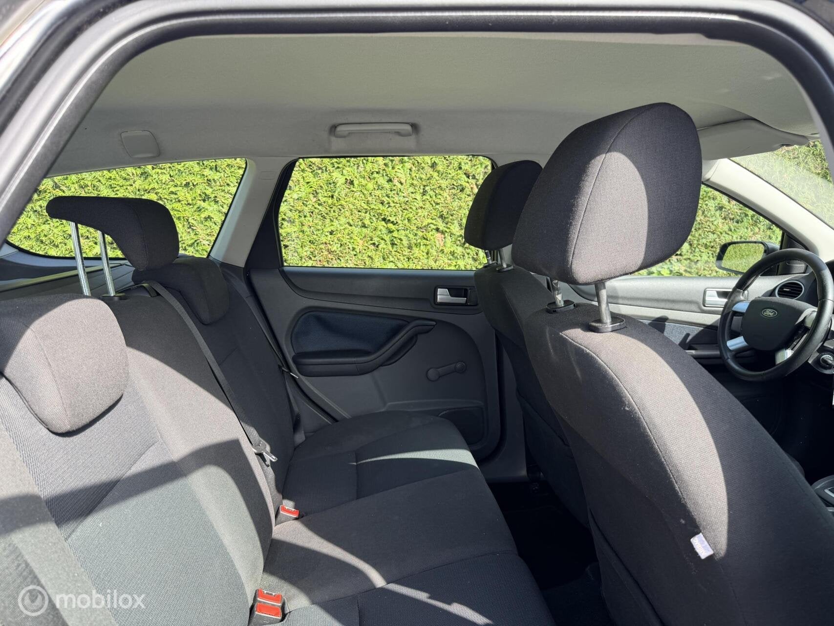 Foto 11 van Ford Focus Wagon 1.6-16V Koude Airco Cruise Distributie verv