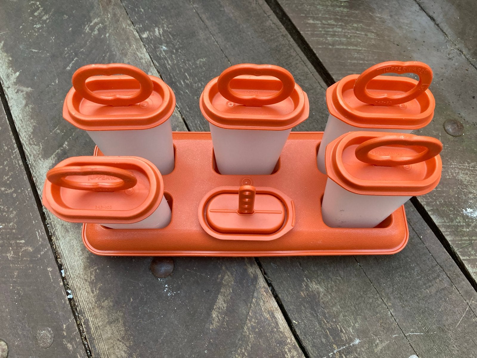 Tupperware ijslollyvormpjes met houder, mist 1, Huis en Inrichting, Keuken | Tupperware, Gebruikt, Overige typen, Oranje, Ophalen of Verzenden