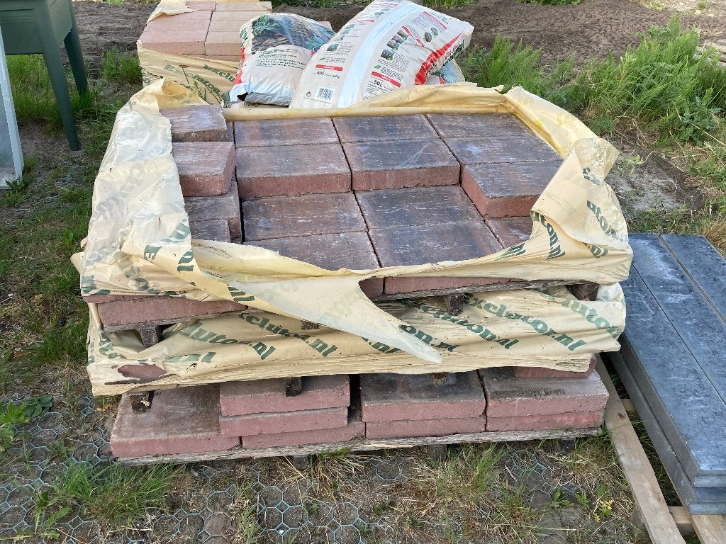 Terrastegels gratis, Ophalen, Zo goed als nieuw, 10 m² of meer, Beton