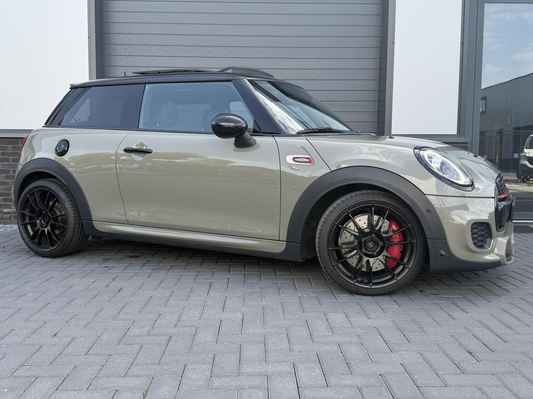 Mini Mini 2.0 John Cooper Works HK|HUD|PANO 232PK, 1998 cc, Gebruikt, Euro 6, 4 cilinders