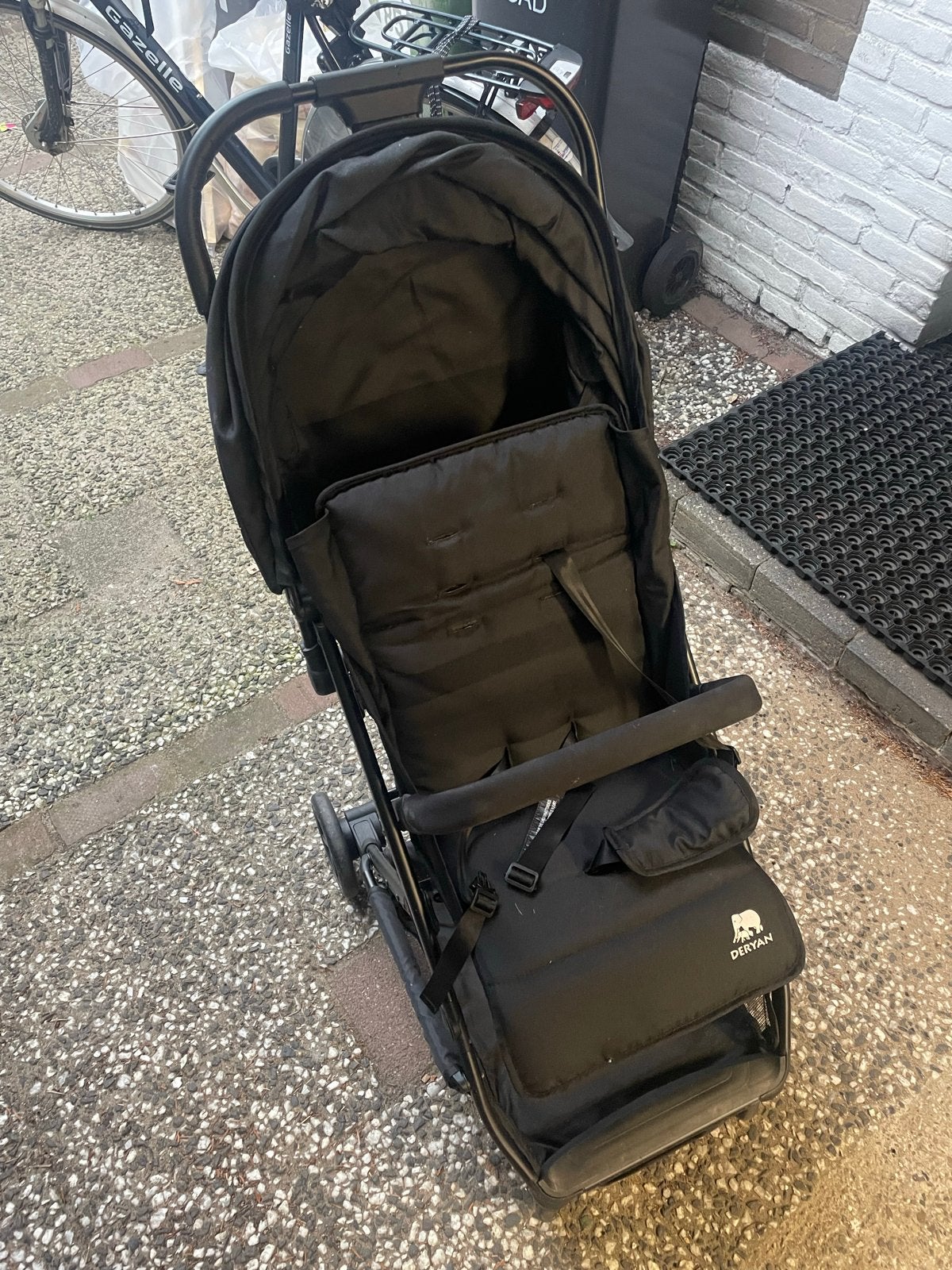 Deryan Rolo Easy -Lichtgewicht Buggy - Ultra compact - Zwart, Ophalen, Gebruikt