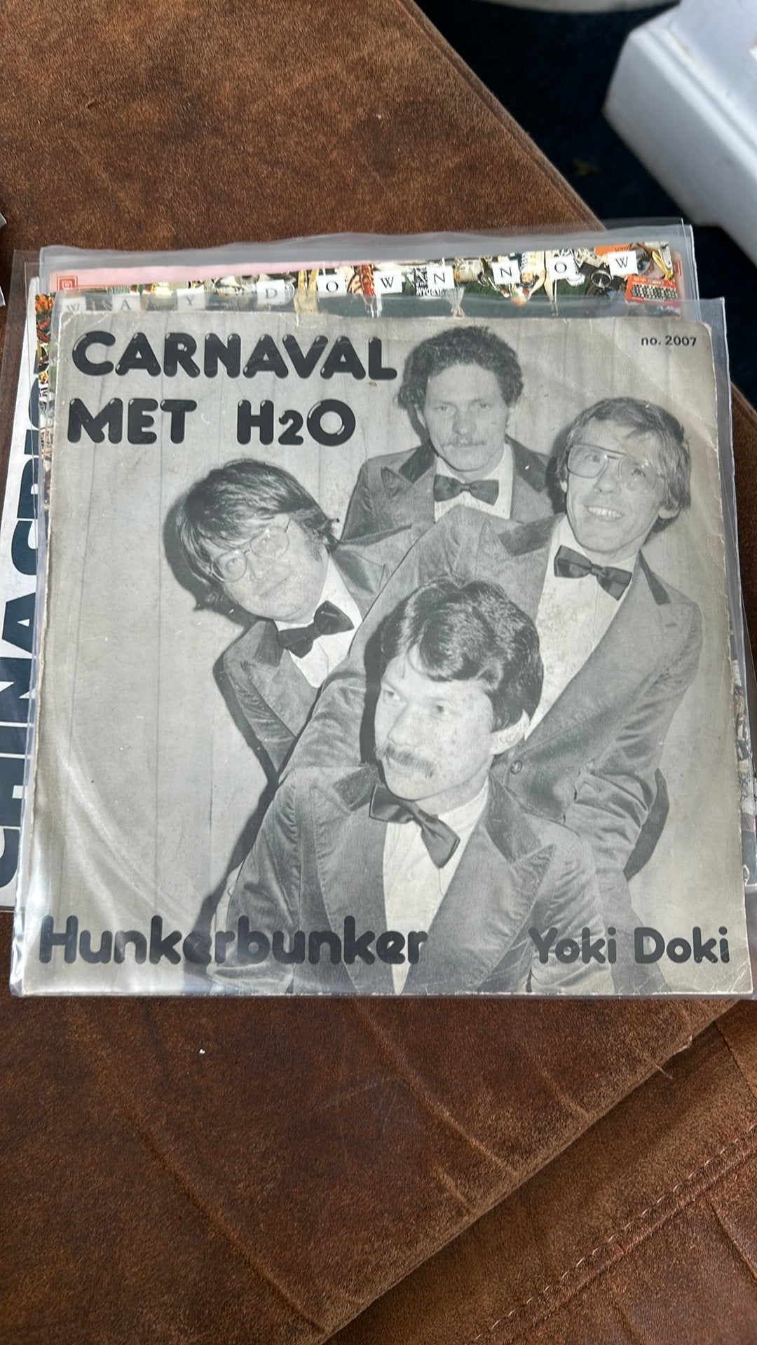 Carnaval met H2O-  hunker bunker, Ophalen of Verzenden, Zo goed als nieuw, Overige formaten, Levenslied of Smartlap