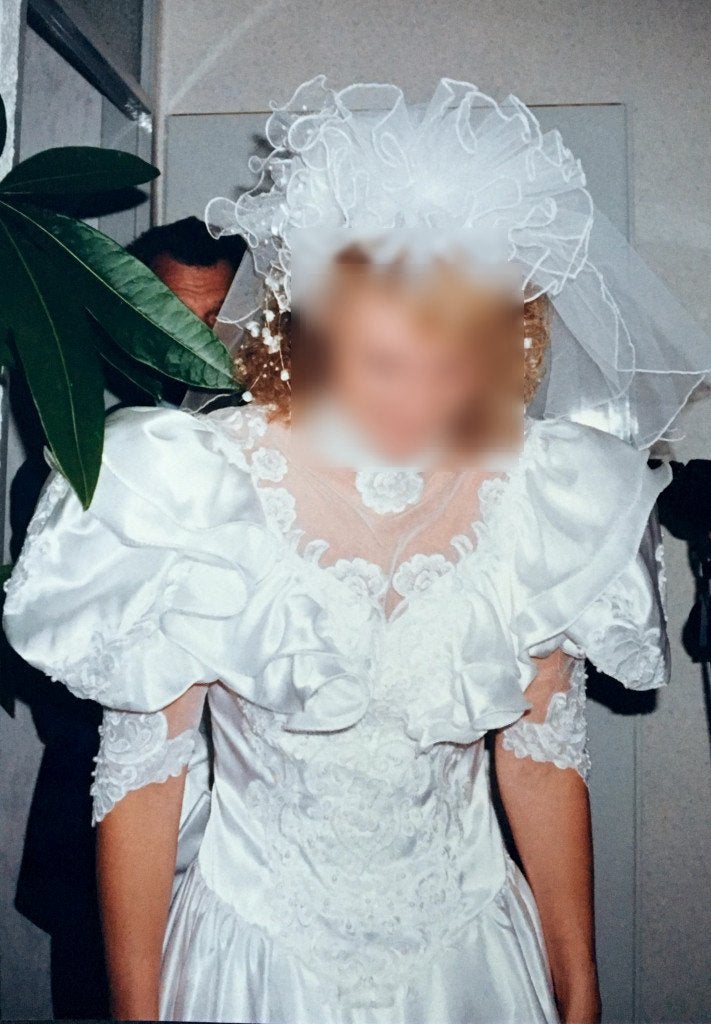 Mooie witte Trouwjurk met lange sleep, korte mouw, maat 36, Kleding | Dames, Trouwkleding en Trouwaccessoires, Ophalen, Zo goed als nieuw