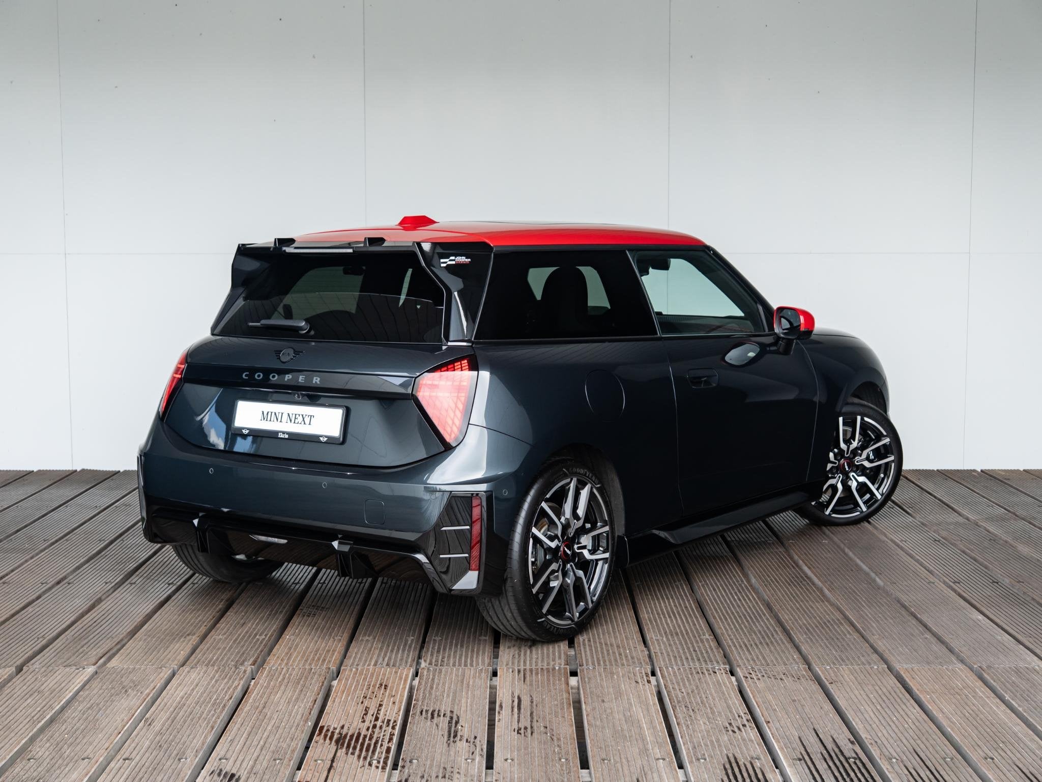 MINI 3-Deurs Cooper E | John Cooper Works | M-pakket | Panor, Auto's, Gebruikt, 41 kWh, Met garantie (alle), 4 stoelen