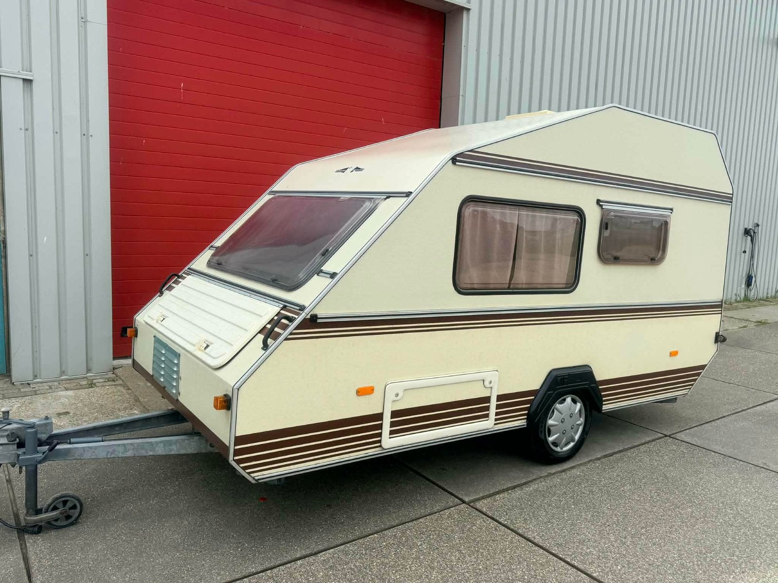 Kip caravan mk400 retro bouwjaar 1983, Caravans en Kamperen, Caravans, Overige typen, Kip, Kleine zit, Tot en met 3