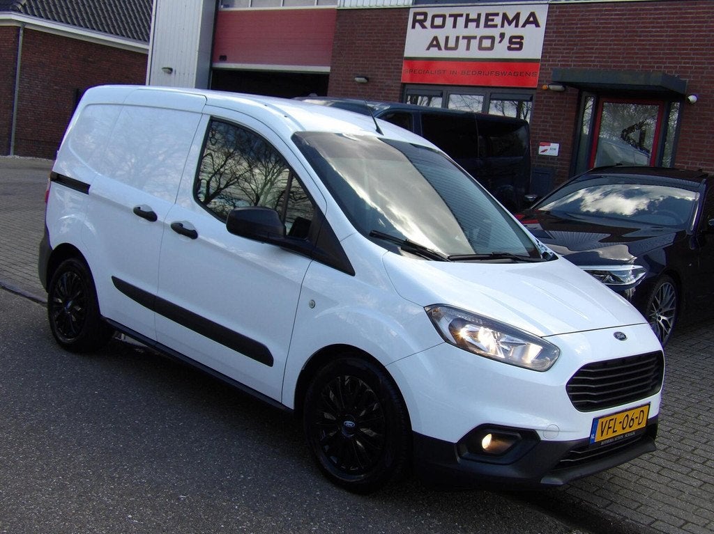 Ford Transit Courier 1.0 BENZINE ECOBOOST 100PK 2020 1eEIGEN, Auto's, Bestelauto's, Voorwielaandrijving, Gebruikt, Wit, Bedrijf
