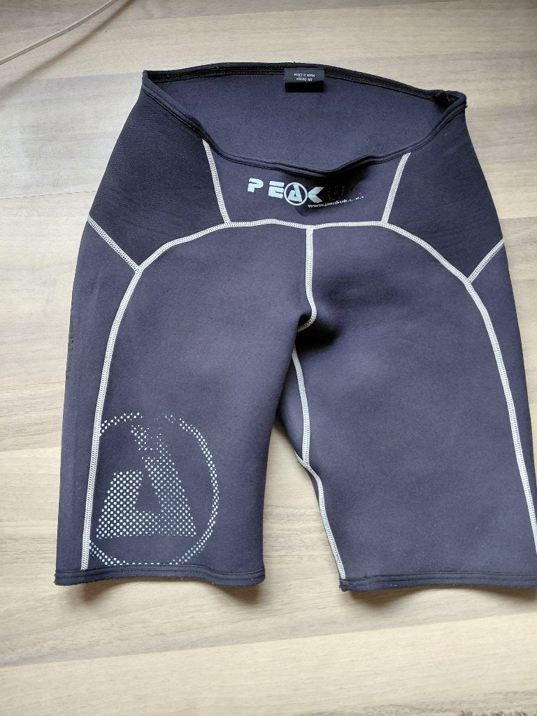 Neopreen korte broek M, Wetsuit, Gebruikt, Dame of Heer, Peaks