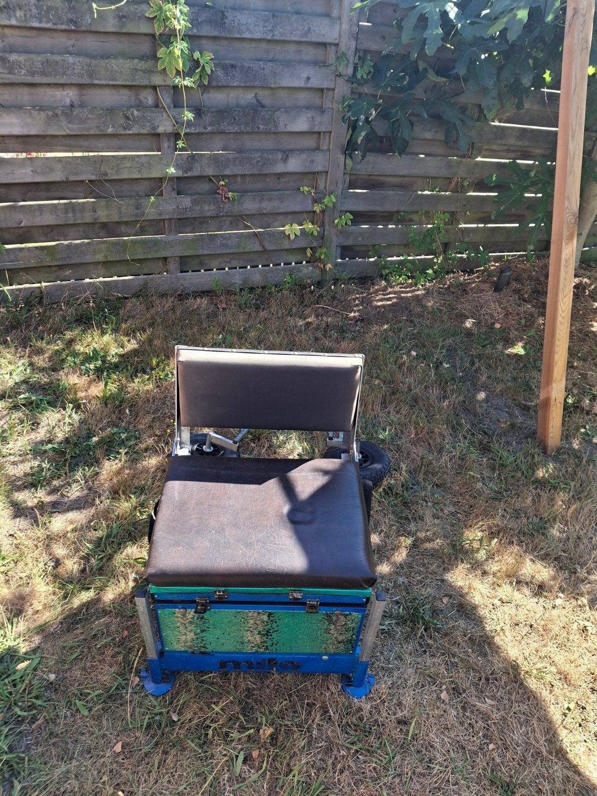 Viskoffer met wielen en zitje - Compleet en Handig, Ophalen of Verzenden, Gebruikt, Koffer of Tas