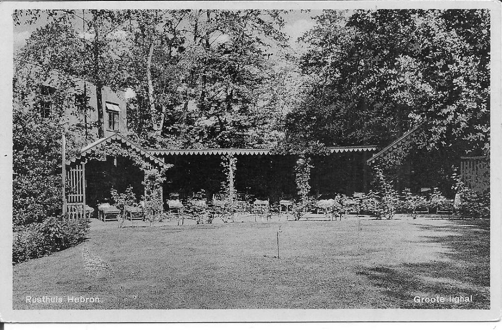 Ansichtkaart Rusthuis Hebron Hilversum - Grote Lighal, Ophalen of Verzenden, 1920 tot 1940, Gelopen, Noord-Holland
