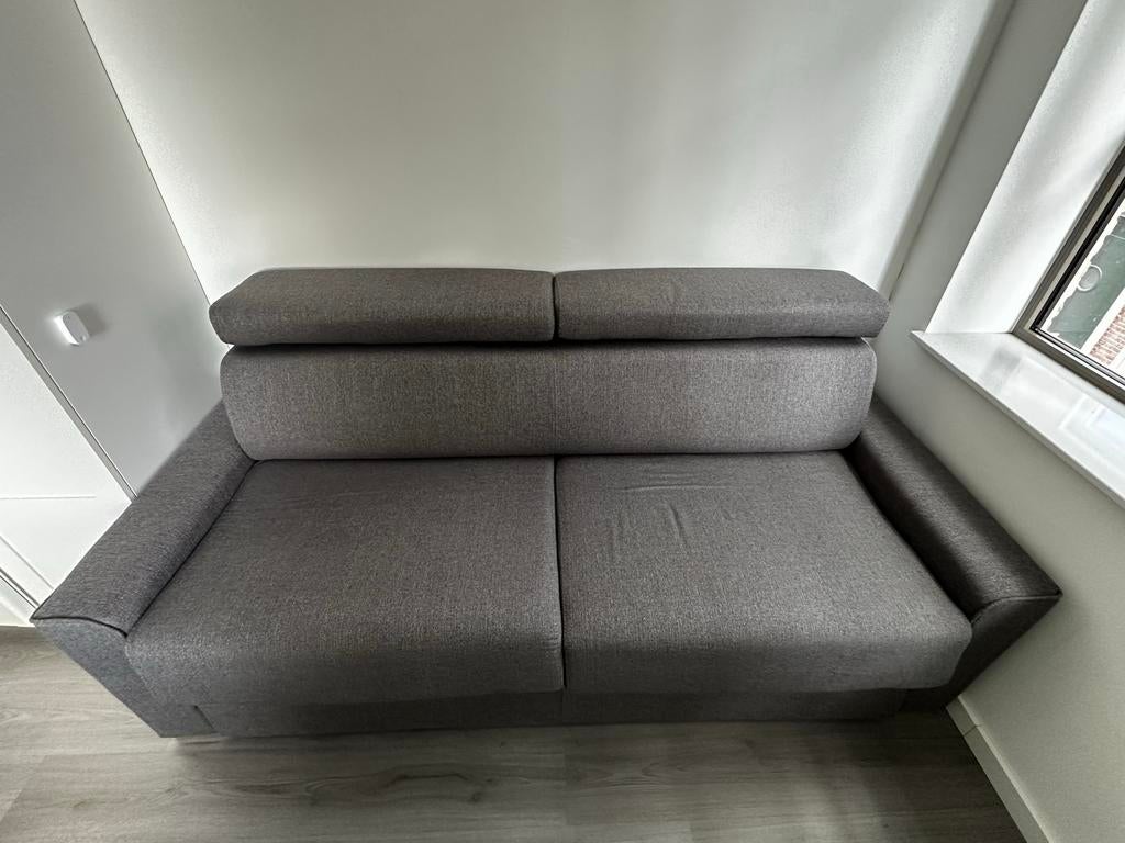 Compacte tweepersoons slaapbank - Grijs. Driepersoons bank, Huis en Inrichting, Slaapkamer | Slaapbanken, Ophalen, Tweepersoons