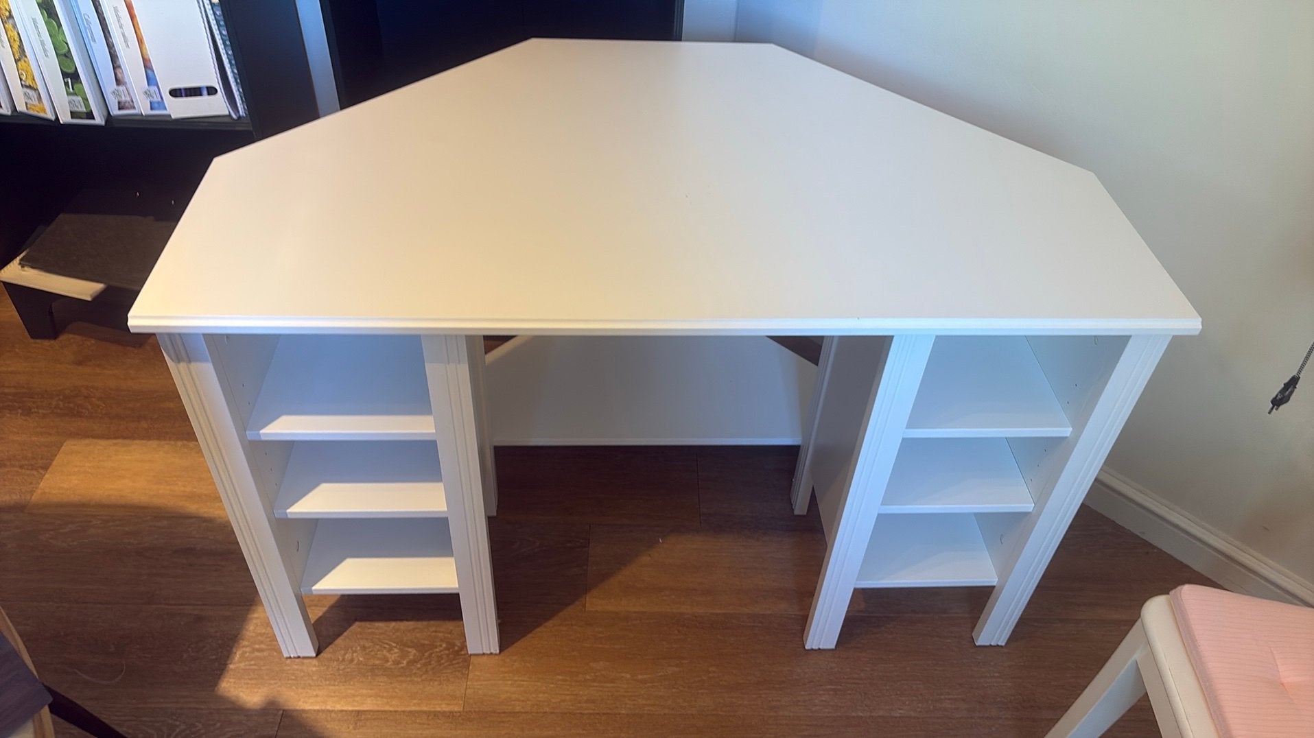 Hemnes hoekbureau Ikea, Ophalen, Gebruikt, 120 cm, Hoekbureau