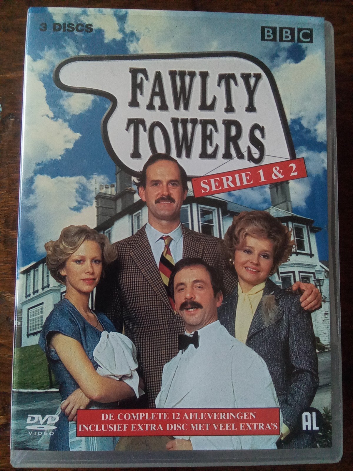 Fawlty Towers - Serie 1 & 2 (DVD Boxset), Gebruikt, Alle leeftijden, Boxset, Ophalen of Verzenden