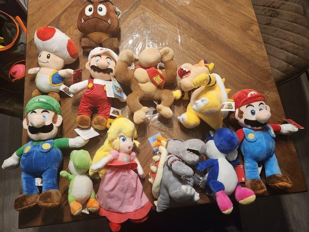 11 mooie mario knuffels, Verzenden, Overige typen, Nintendo, Middelgroot (20 tot 80 cm)