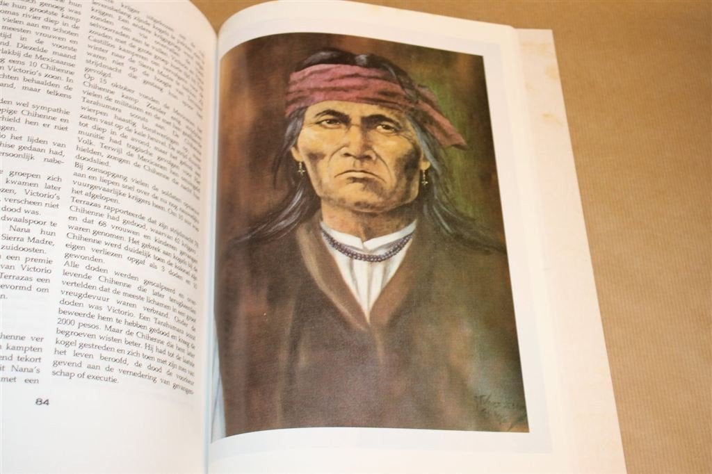 Noordamerikaanse Indianen — N\'de, het volk van Ussen, Ophalen of Verzenden, Gelezen, Europa