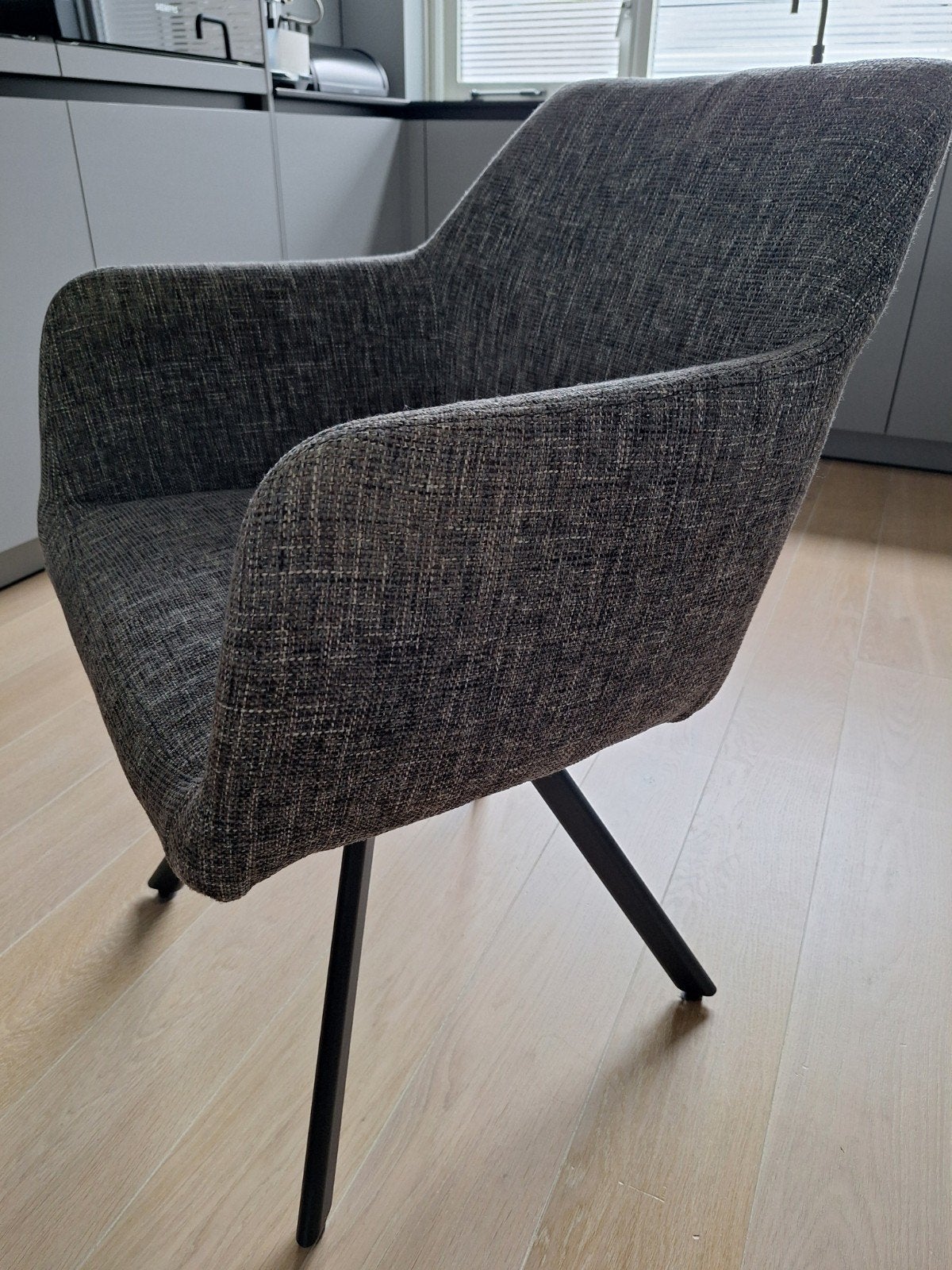 6 moderne grijze eetkamerstoel met armleuningen, Ophalen, Zo goed als nieuw, Stof, Vijf, Zes of meer stoelen