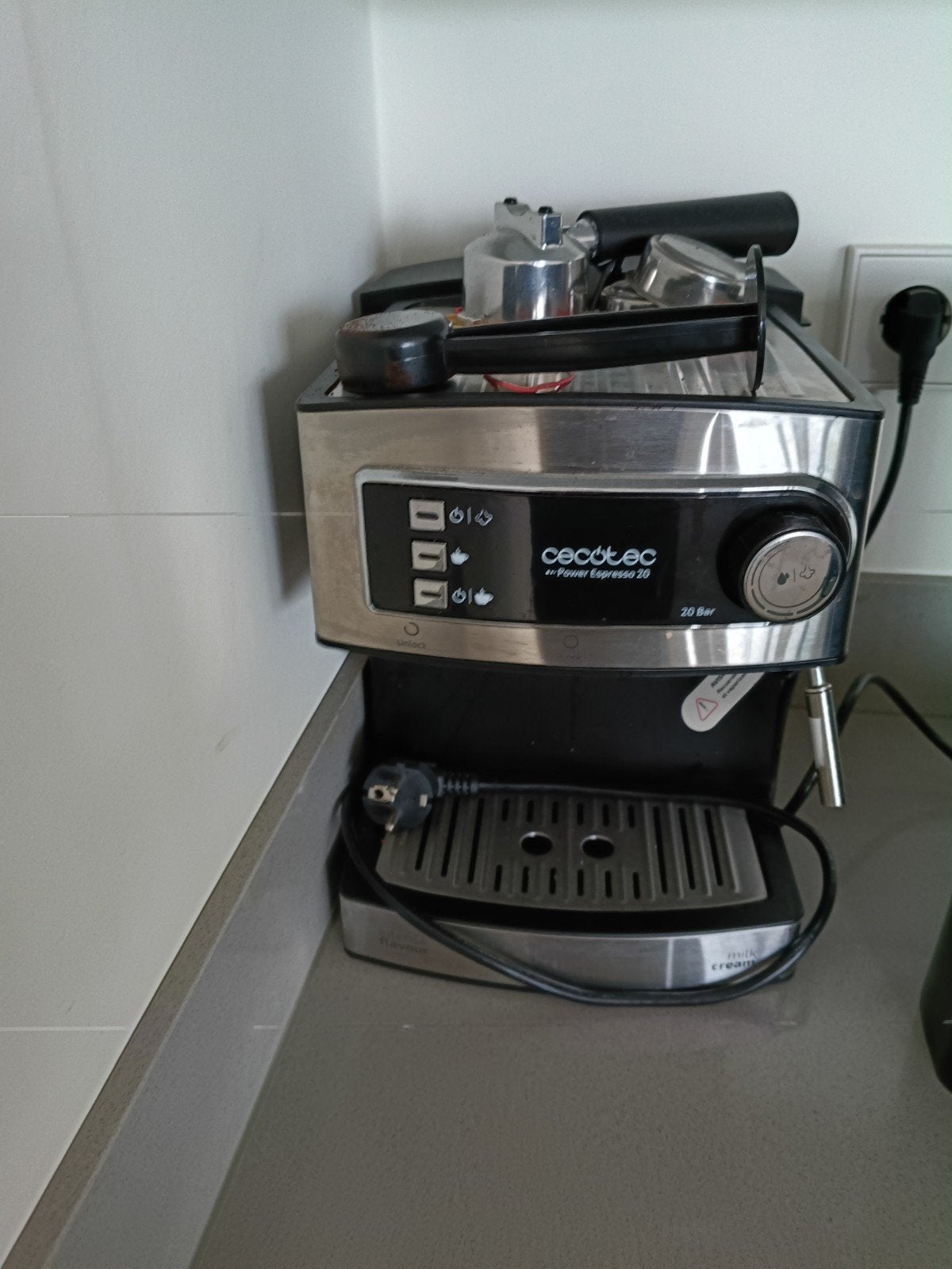 Complete Huisruimte / House Clearance — Furniture & Househol, Ophalen of Verzenden, Zo goed als nieuw, Modern