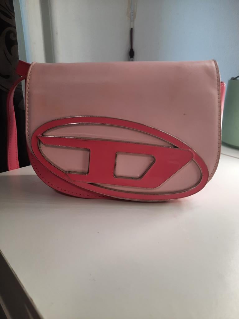 Diesel schoudertasje roze - zo goed als nieuw, Sieraden, Tassen en Uiterlijk, Tassen | Damestassen, Ophalen of Verzenden, Zo goed als nieuw