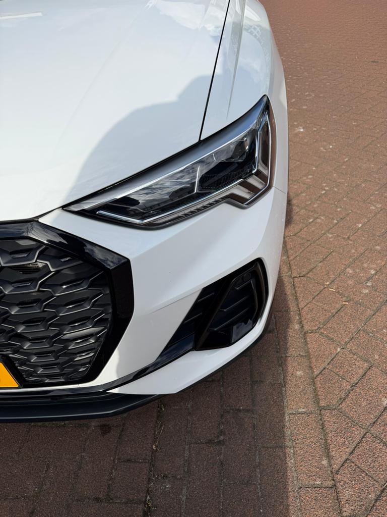 Audi Q3 45 Tfsi e 245pk Phev S Tronic 2021 Wit, Leder en Stof, Wit, Plug-in hybride, 1395 cc