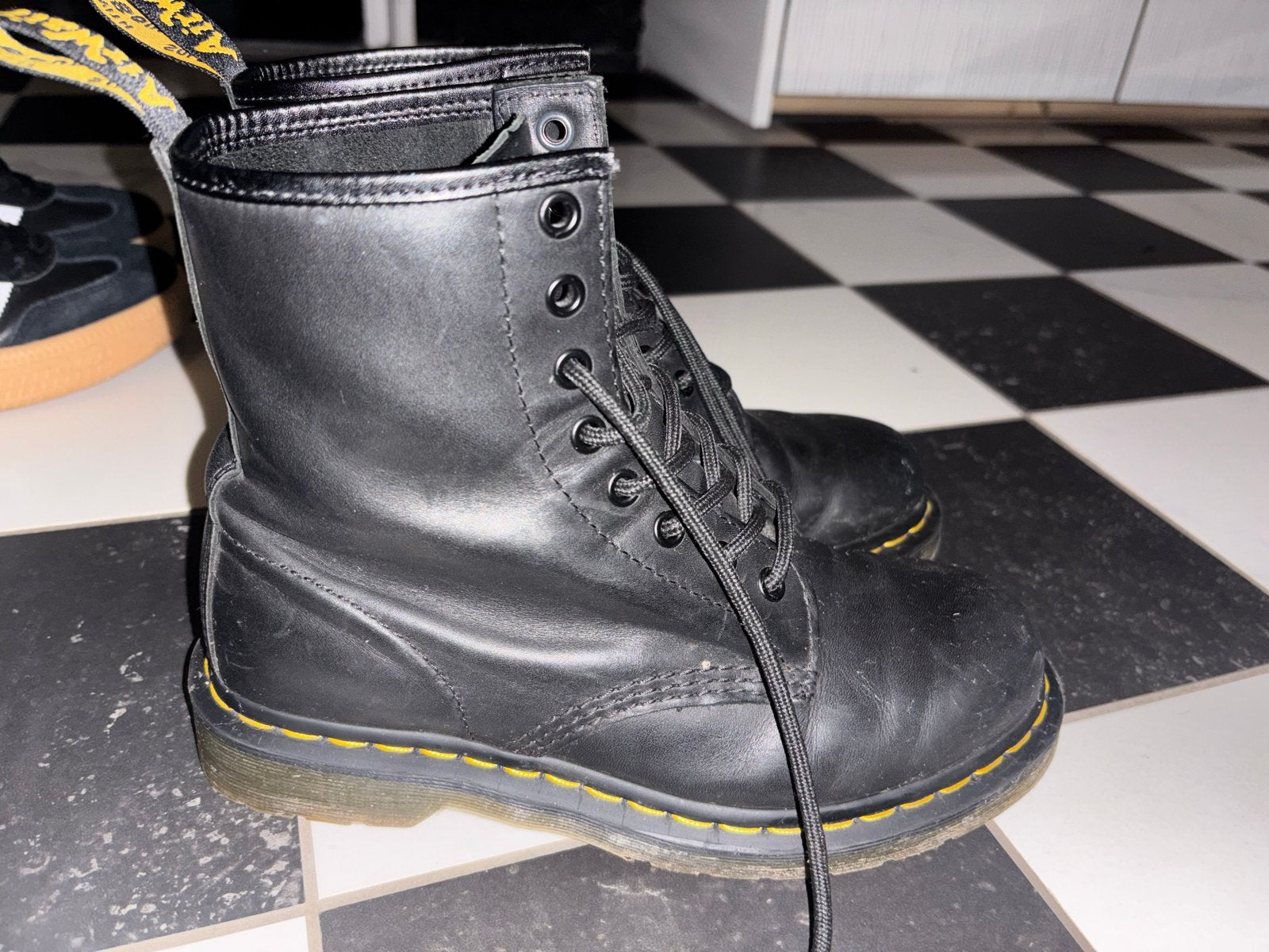 Dr. Martens 1460 Pascal Virginia - Maat 38, Zwart, Lage of Enkellaarzen, Ophalen of Verzenden, Zo goed als nieuw