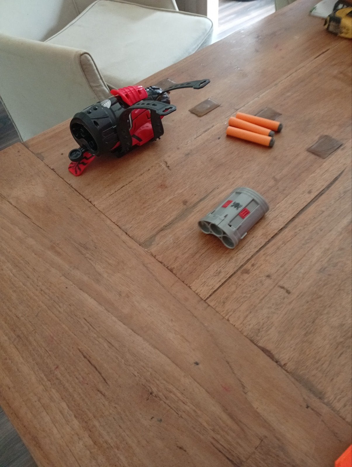 Spiderman Nerf Blaster met 3 pijlen (niet compleet), Ophalen, Gebruikt