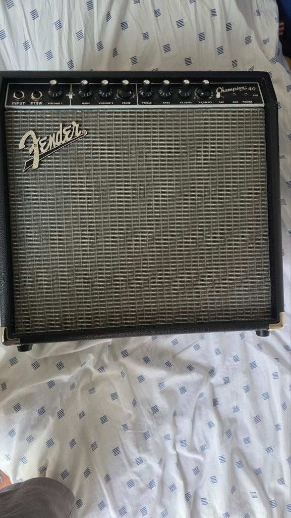 Fender Champion 40 gitaarversterker, Muziek en Instrumenten, Versterkers | Bas en Gitaar, Ophalen, Minder dan 50 watt