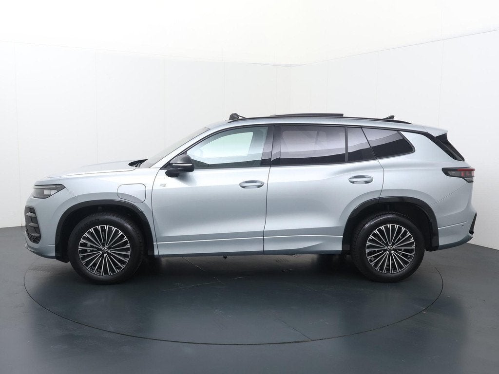 Volkswagen Tayron 1.5 eHybrid R-Line Edition | 204 PK | SoH, Auto's, Volkswagen, 12 maanden, Stof, 4 cilinders, 150 min