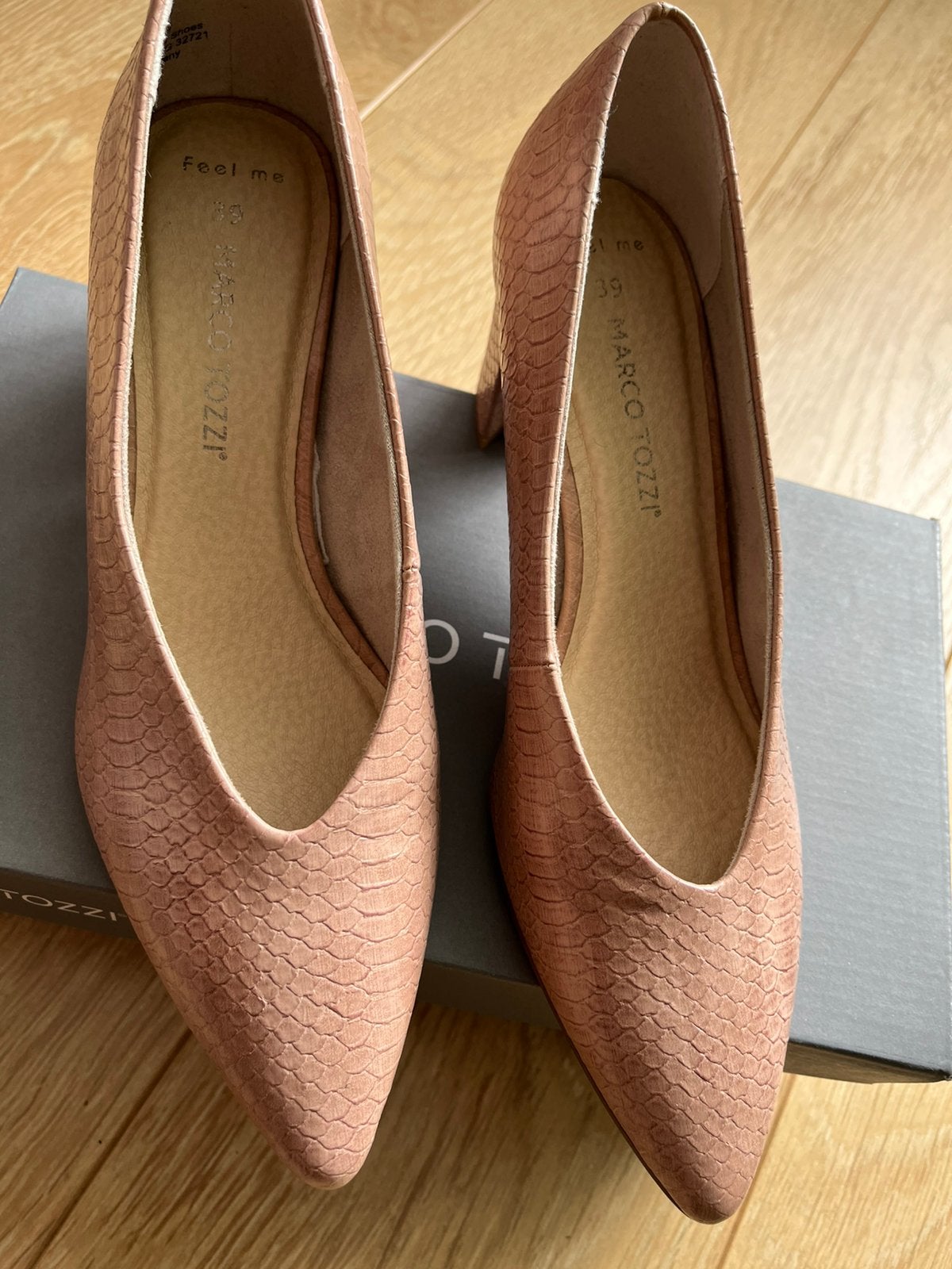 Vegan Beige/nude pumps Marco Tozzi 39, Pumps, Beige, Ophalen of Verzenden, Zo goed als nieuw