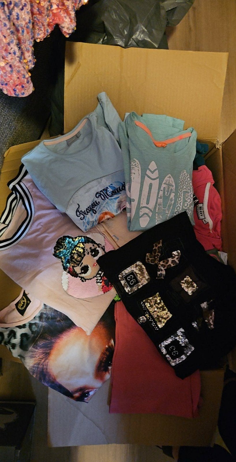 Meisjes kleding, Ophalen