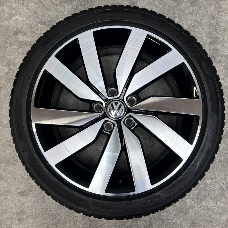 18 inch Marseille velgen + all season banden  VW Touran, Auto-onderdelen, 18 inch, Gebruikt, -, -