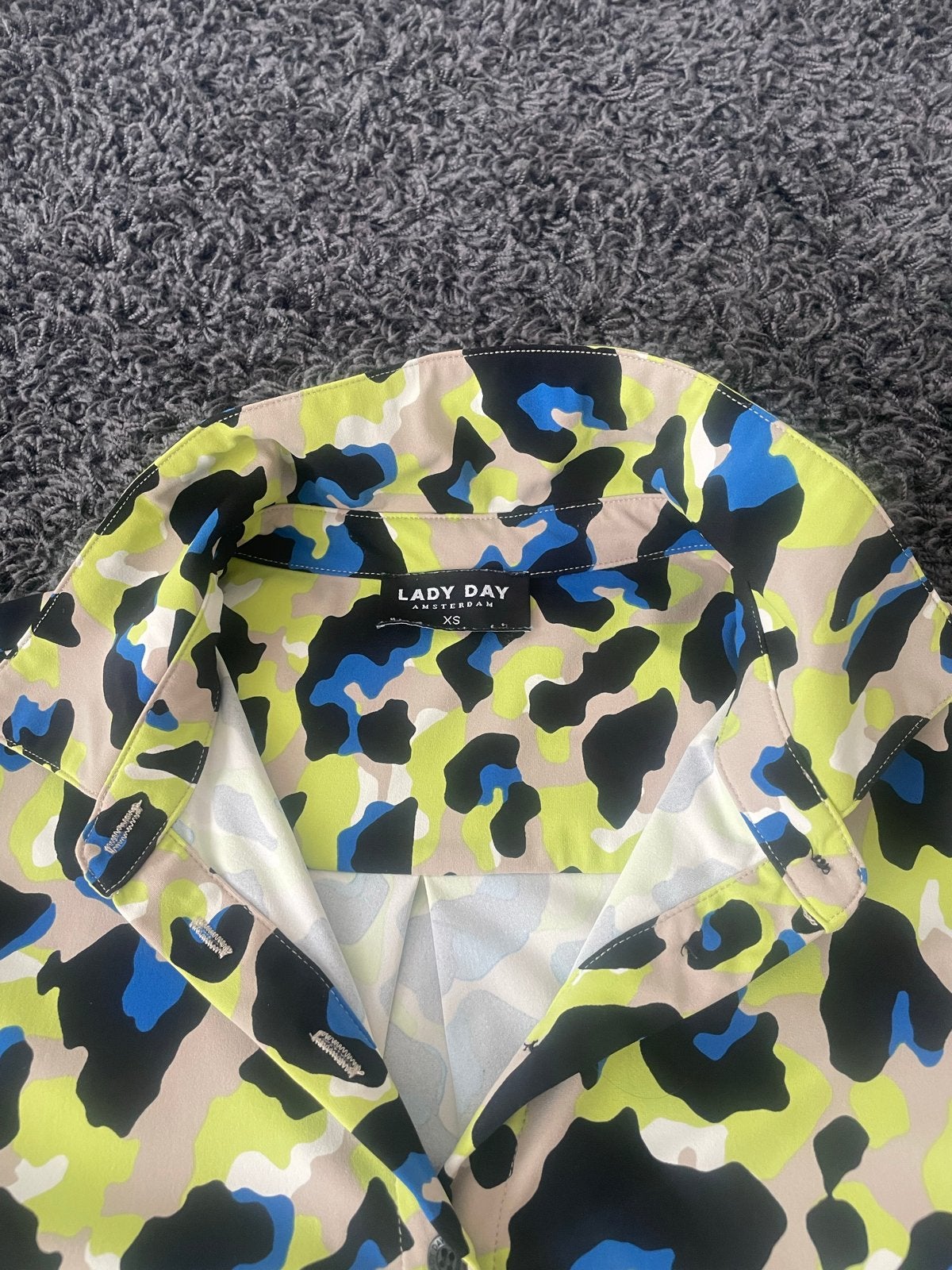 Lady Day Blouse met Camouflageprint - Maat XS, Ophalen of Verzenden, Zo goed als nieuw, Maat 34 (XS) of kleiner, Meerkleurig