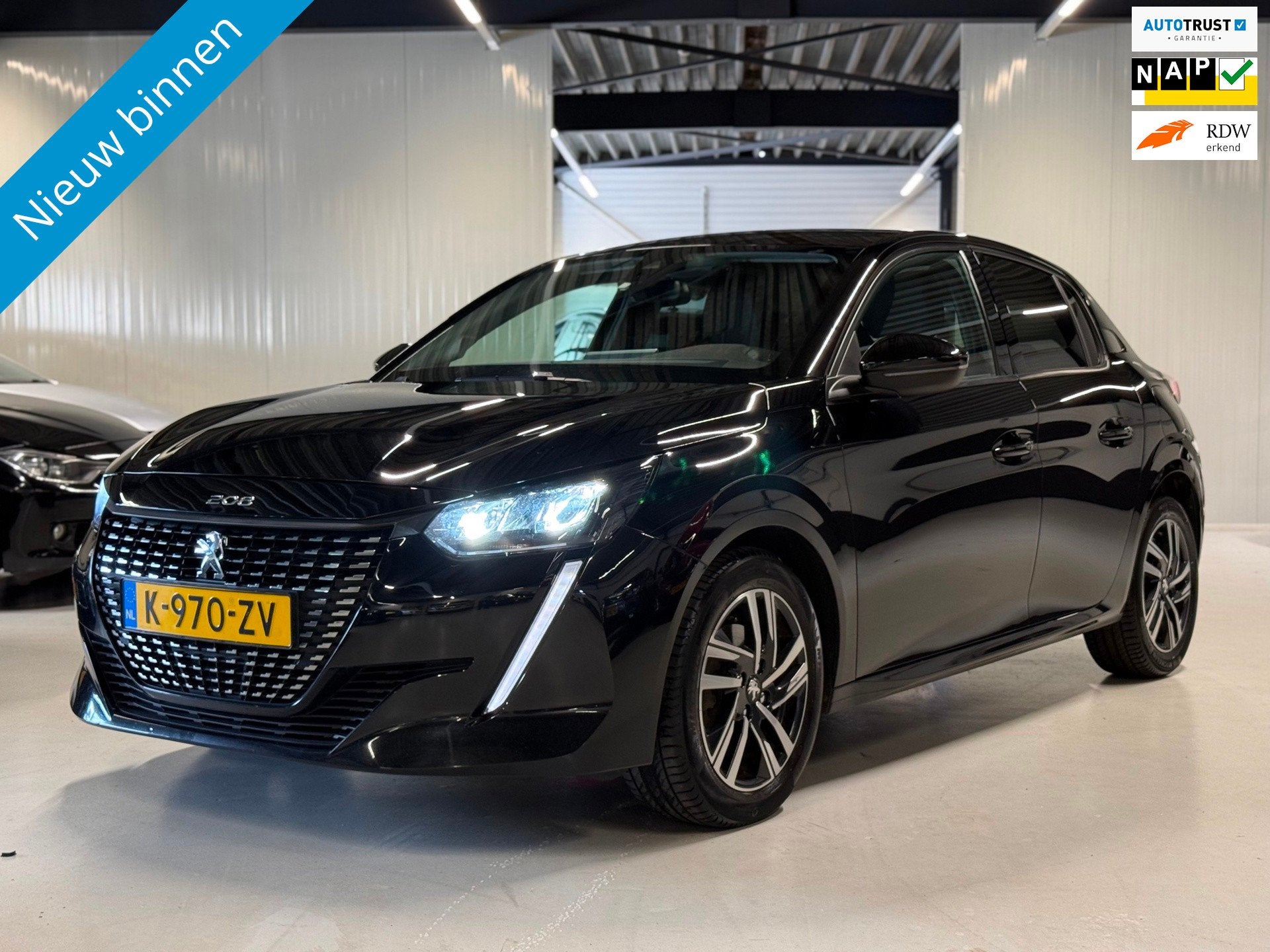 Peugeot 208 1.2 101PK Allure Pack Naigatie|Led verlichting!, Auto's, Peugeot, Voorwielaandrijving, 101 pk, Gebruikt, Euro 6