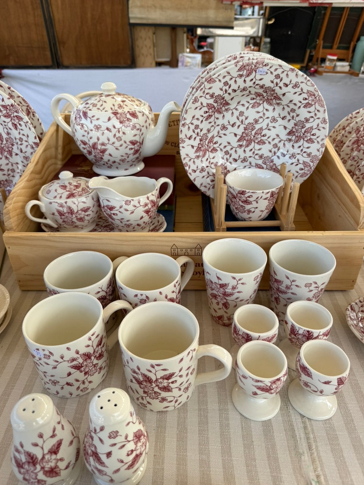 Royal Tudor Bouquet – roze servies van Grindley, Ophalen of Verzenden