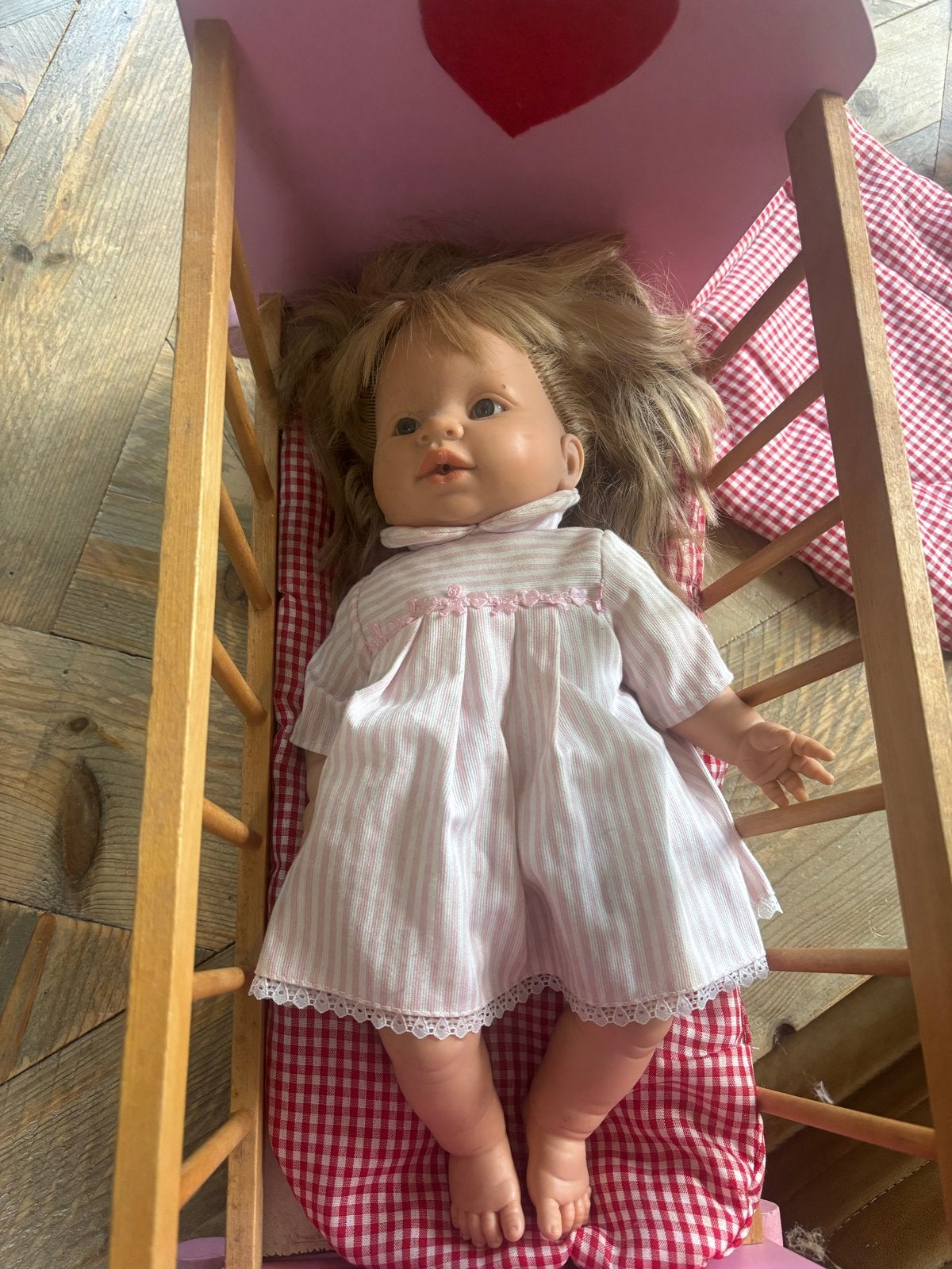 Manolo pop- Speen ontbreekt, Kinderen en Baby's, Speelgoed | Poppen, Ophalen, Gebruikt, Babypop