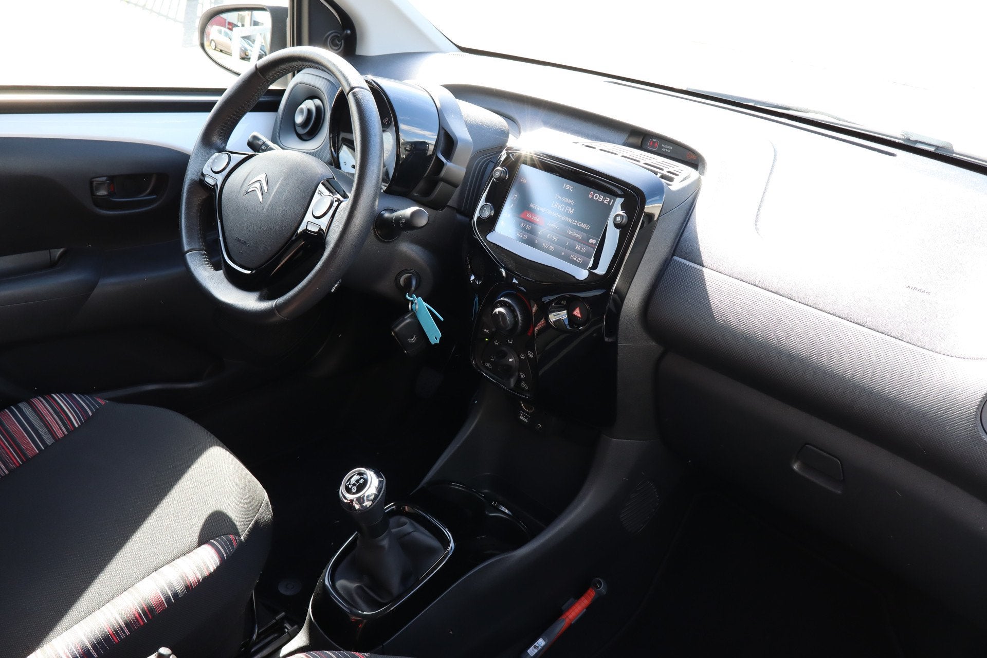 Citroën C1 1.0 VTi Nederlandse auto/Apple carplay/Achteruit, Auto's, Voorwielaandrijving, 12 maanden, Stof, Gebruikt