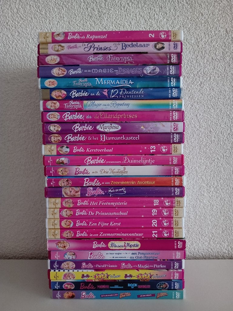BARBIE DVD’S (25 stuks), Europees, Gebruikt, Animatie, Vanaf 6 jaar