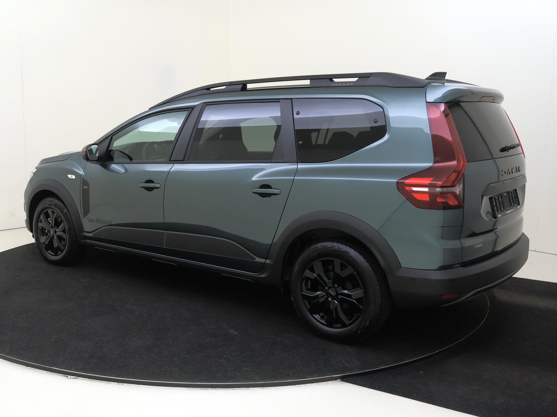 Dacia Jogger 1.6 Hybrid Extreme 7p. 140PK | Automaat | Navig, Auto's, Dacia, Dealer onderhouden, 4 cilinders, 7 stoelen, Origineel Nederlands