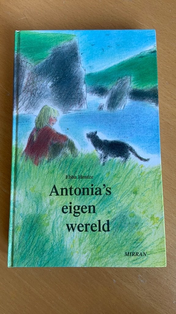 Ebba Hentze - Antonia's eigen wereld, Ophalen of Verzenden