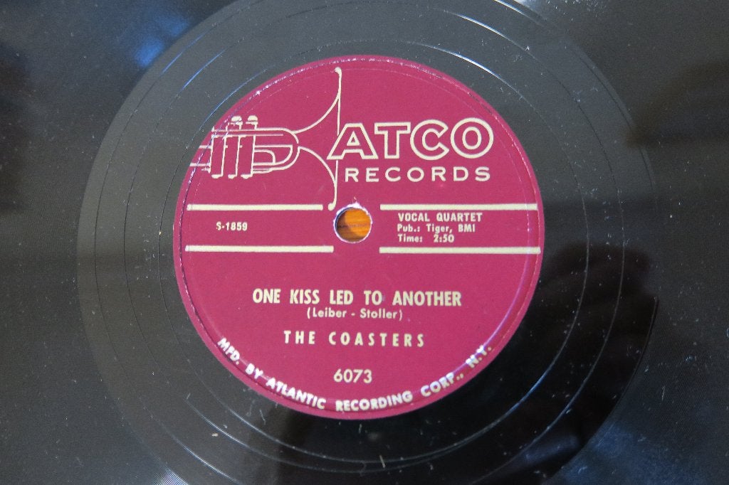The Coasters One Kiss Led To Another 78rpm 78 toeren jukebox, Gebruikt, 10 inch, Ophalen of Verzenden, R&B