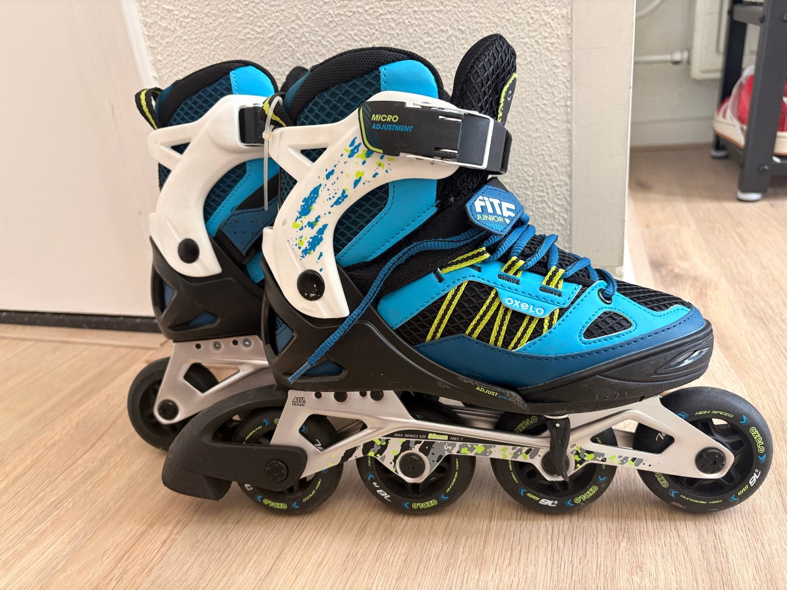 Oxelo Fit 3 Junior Inline Skates maat 35-38 - Verstelbaar, Verstelbaar, Kinderen, Zo goed als nieuw, Inline skates 4 wielen