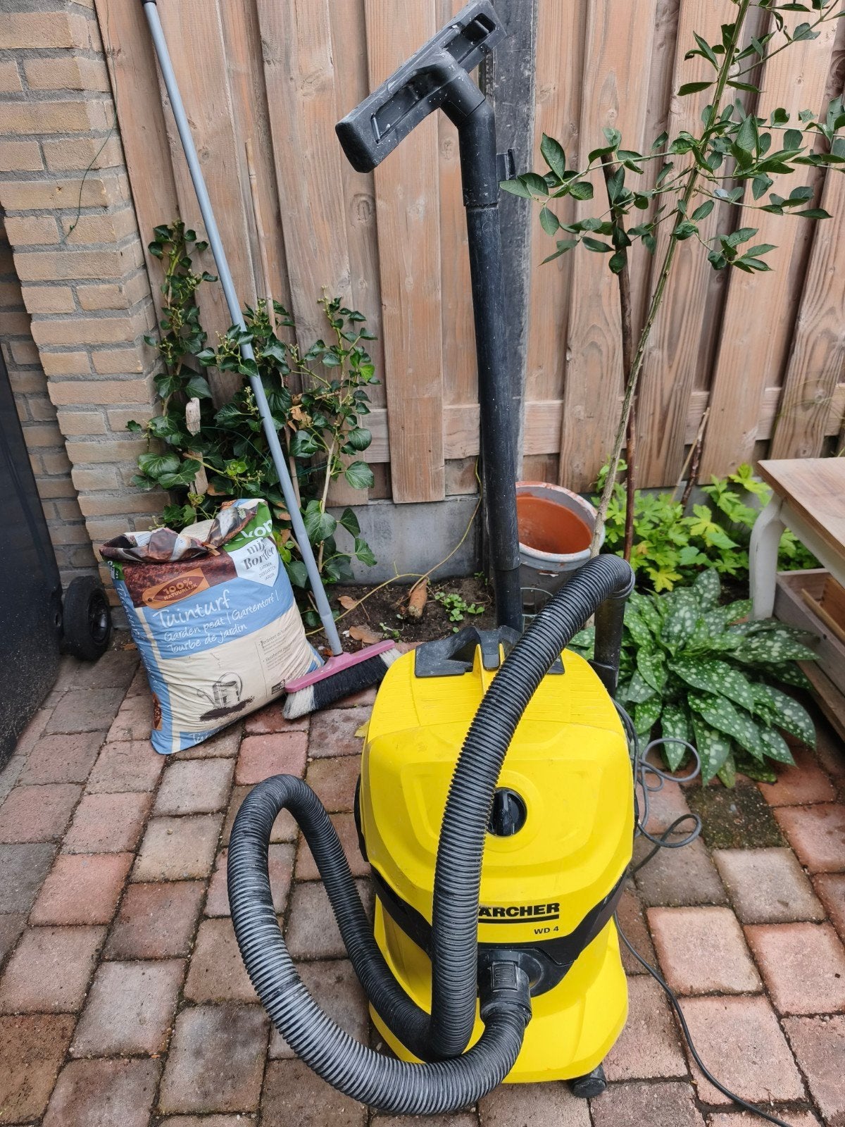 Kärcher WD4 nat & droog zuiger, Ophalen, Gebruikt, Kunststof, Met handgreep
