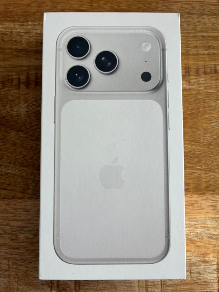 APPLE IPHONE 17 PRO - 256GB - ZILVER - NIEUW - BON, Nieuw, Zonder simlock, Zilver, Ophalen