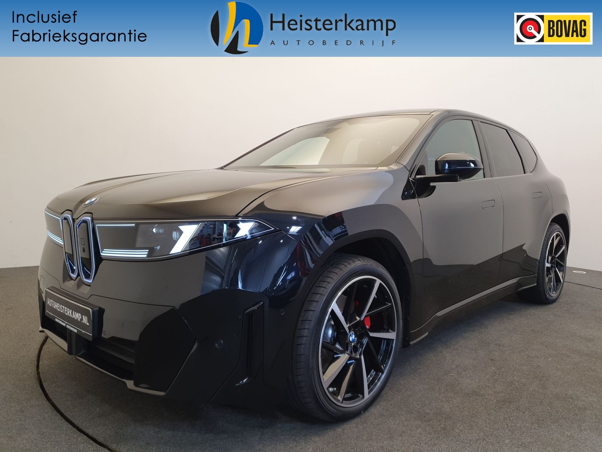 BMW iX3 50 xDrive M-Sport Pro 113 kWh 470pk Wegklapbare trek, Auto's, BMW, Automaat, 12 maanden, Zwart, 2260 kg