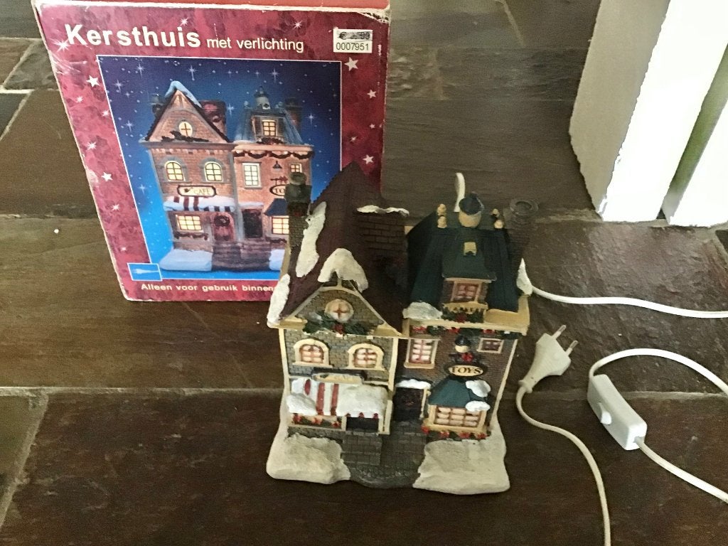 kersthuis, een café en toy store, met verlichting, Diversen, Kerst, Ophalen of Verzenden, Gebruikt