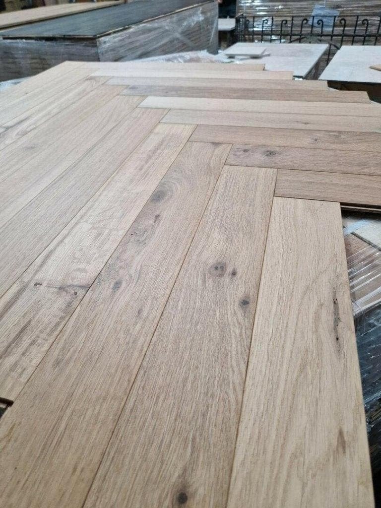 IN DE SALE; Eiken visgraat vloer geolied!, Ophalen, Nieuw, 75 m² of meer, Parket