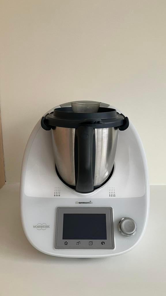 Zeer nette thermomix TM5, Witgoed en Apparatuur, Keukenmixers, 4 liter of meer, Ophalen, Zo goed als nieuw, 3 snelheden of meer