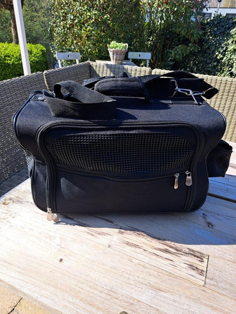 Honden of katten reistas op wieltjes en met schouderband. Ve, Dieren en Toebehoren, Honden-accessoires, Ophalen, Zo goed als nieuw