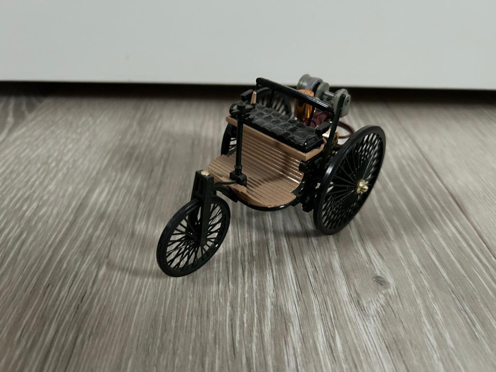1:24 RIO Tricilo Benz 1886 (mercedes) Zonder doos, Ophalen of Verzenden, Zo goed als nieuw, Auto, Overige merken