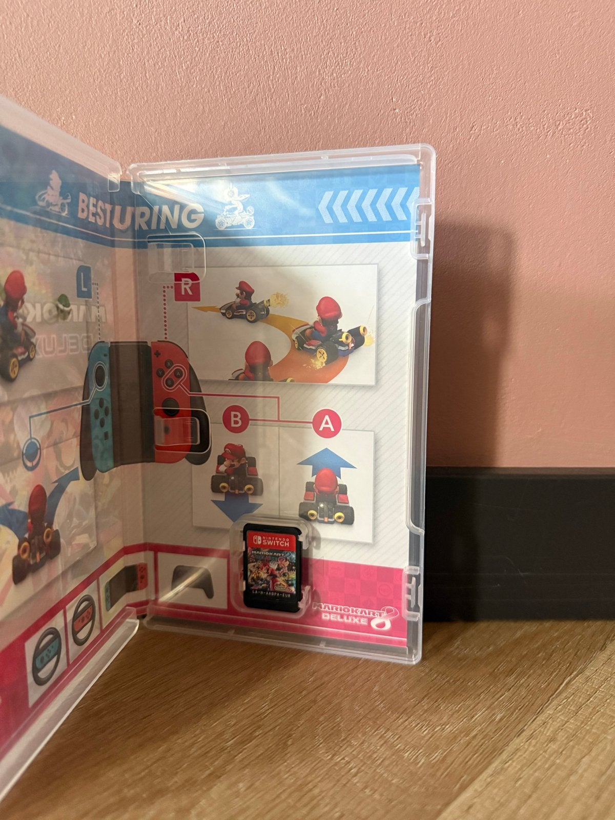 Mario Kart 8 Deluxe - Nintendo Switch, Spelcomputers en Games, Racen en Vliegen, Eén computer, Ophalen of Verzenden, Zo goed als nieuw